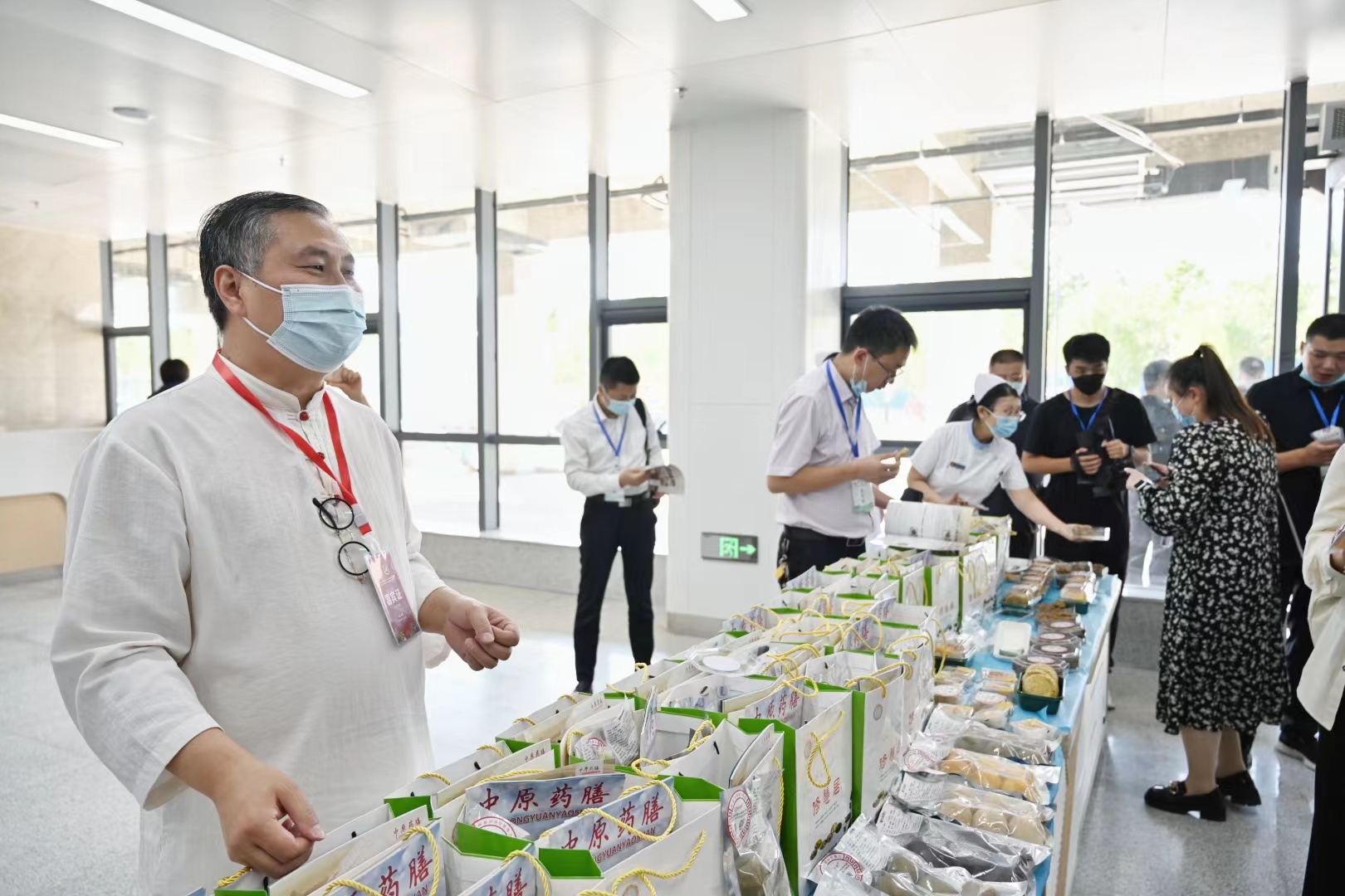 让世界&ldquo;中意&rdquo;中国丨&ldquo;药食同源&rdquo;吃出健康 让药膳像知名小吃一样受欢迎